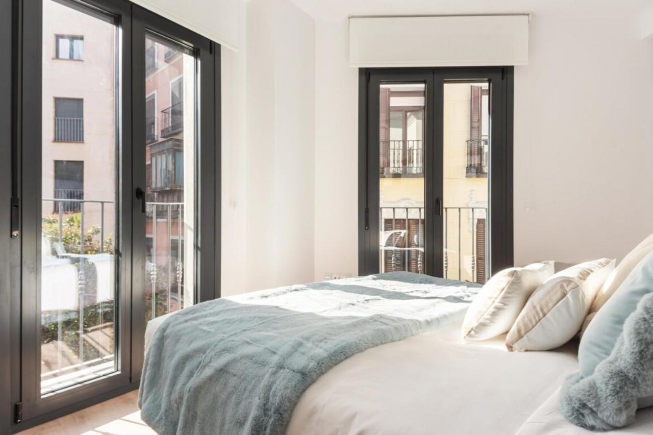 Incredible Design 2 Bedroom Apartment In Centro Madrid Eksteriør bilde