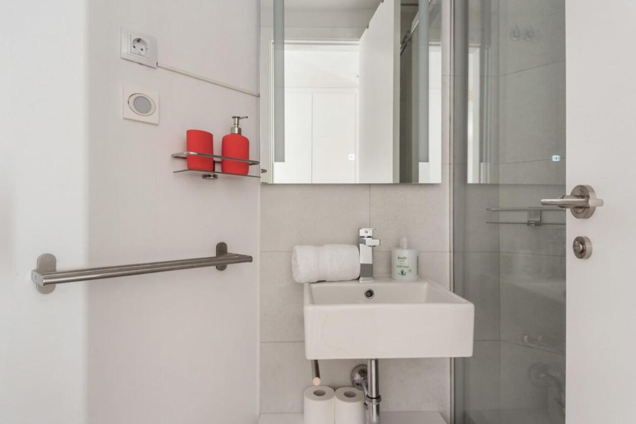 Incredible Design 2 Bedroom Apartment In Centro Madrid Eksteriør bilde